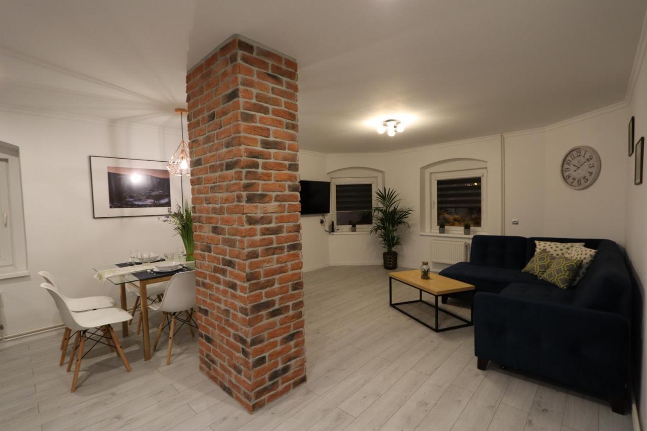 Апартаменты Apartament Przy Skwerku Шклярска-Поремба Экстерьер фото